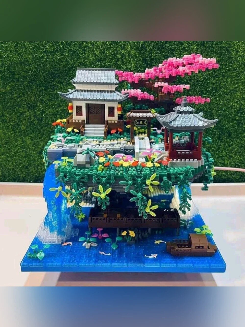 Mini Block Building Block Toys Micro Peach Blossom Pool Waterfall Scene L👀K NIB